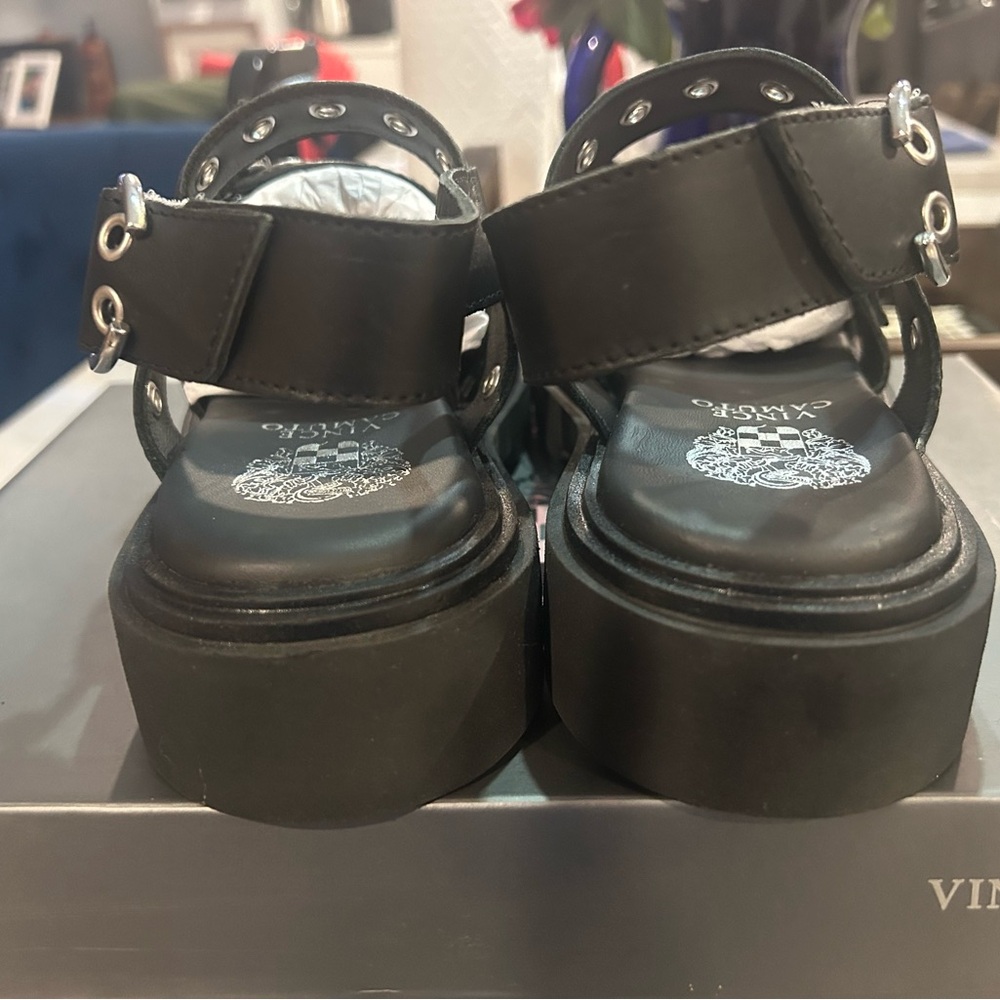 Vince Black Chunky Sandals with Metallic Details - Picture 4 of 7